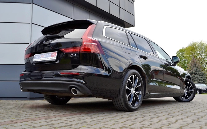 Volvo V60 cena 84900 przebieg: 231260, rok produkcji 2019 z Ćmielów małe 781